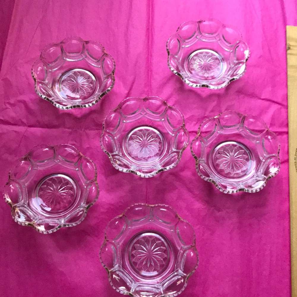 Vintage pressed glass desert bowls gold trim